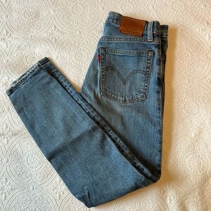 Levis denim blue wedgies jeans size 26